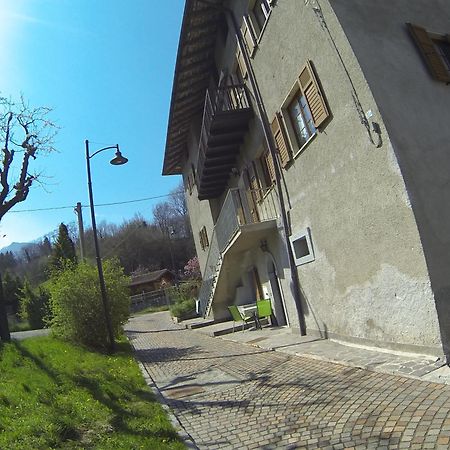 Appartamento Trentino II 科马诺泰梅 外观 照片